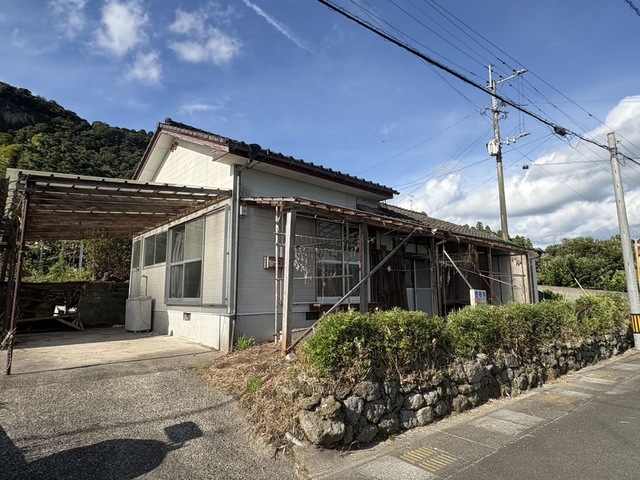 霧島市 不動産　国分姫城南　南面道路で日当たり良好！